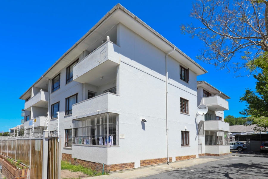 2 Bedroom Property for Sale in Wynberg Western Cape